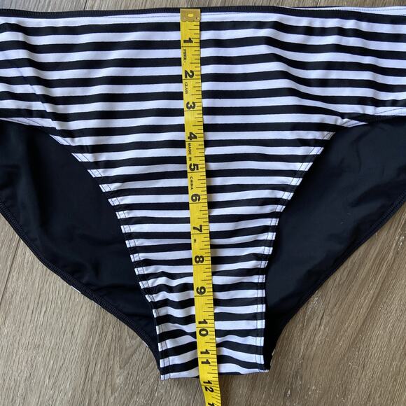 Coolibar Bikini Women Sz L Black White Stripped Sun Protective UPF 50+ - Picture 14 of 15